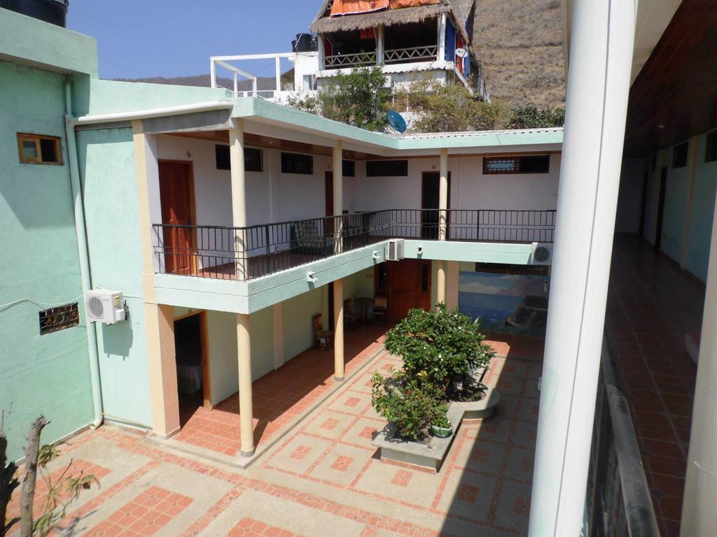 Hostal Dumbira Taganga Esterno foto