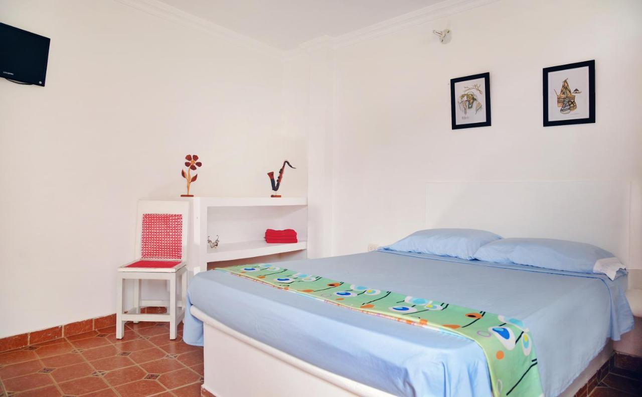 Hostal Dumbira Taganga Esterno foto