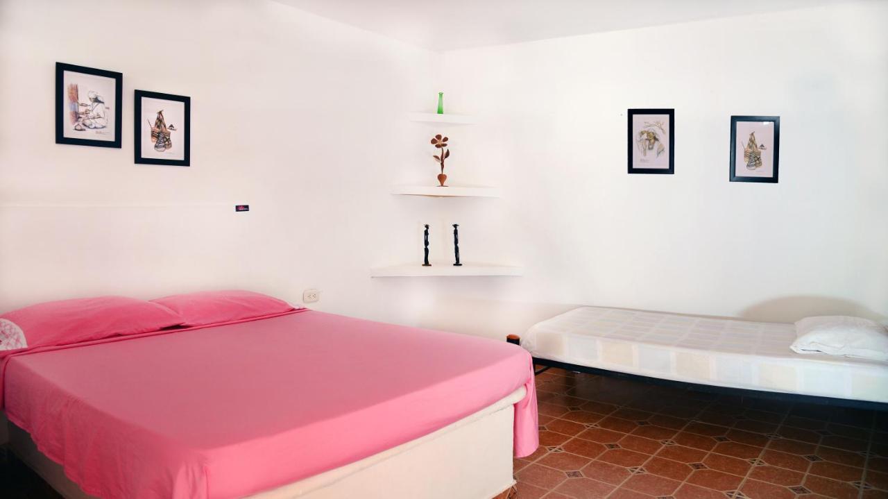 Hostal Dumbira Taganga Esterno foto